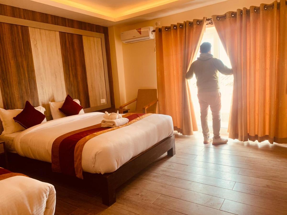 Hotel Murano Pokhara Ngoại thất bức ảnh