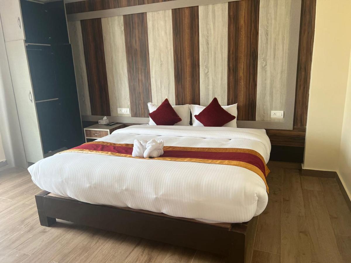 Hotel Murano Pokhara Ngoại thất bức ảnh