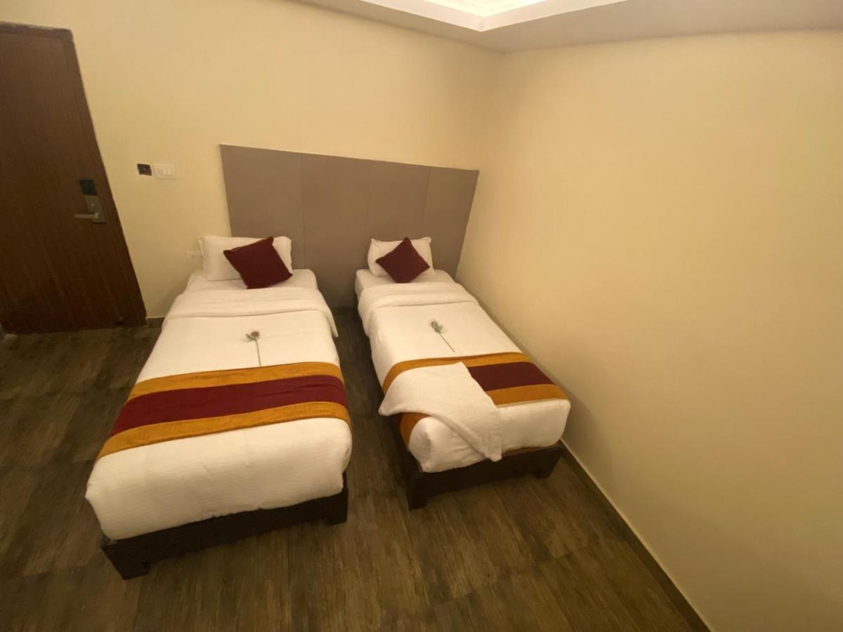 Hotel Murano Pokhara Ngoại thất bức ảnh