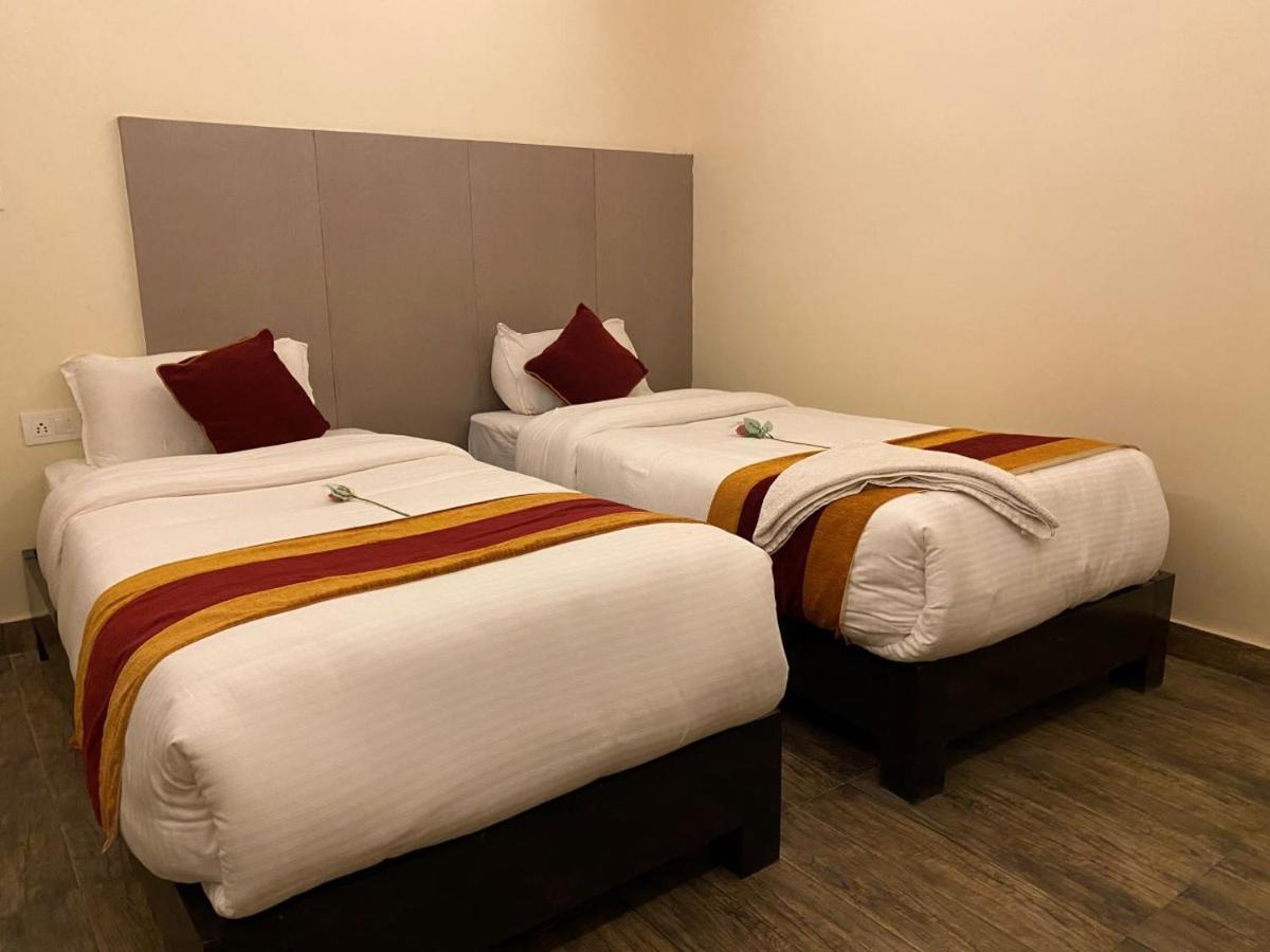 Hotel Murano Pokhara Ngoại thất bức ảnh