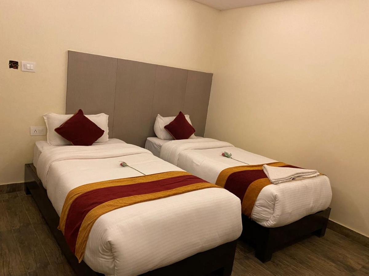 Hotel Murano Pokhara Ngoại thất bức ảnh