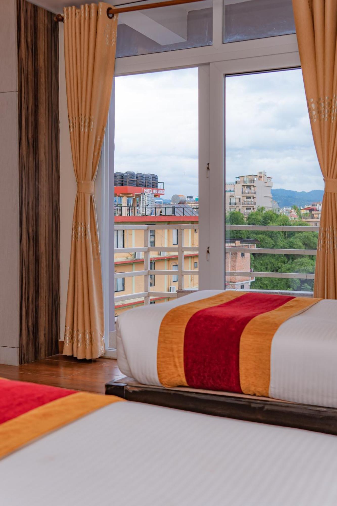 Hotel Murano Pokhara Ngoại thất bức ảnh