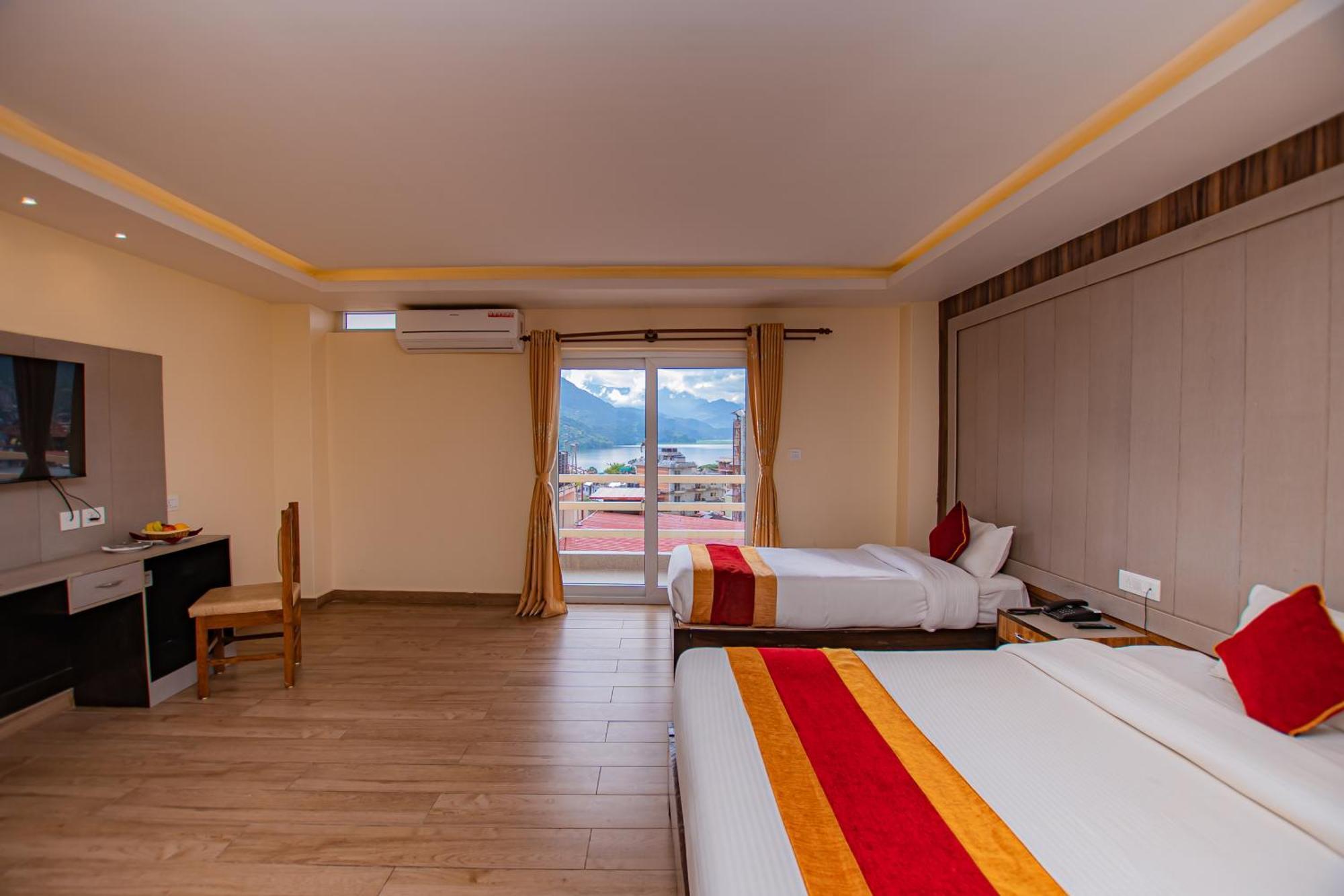 Hotel Murano Pokhara Ngoại thất bức ảnh